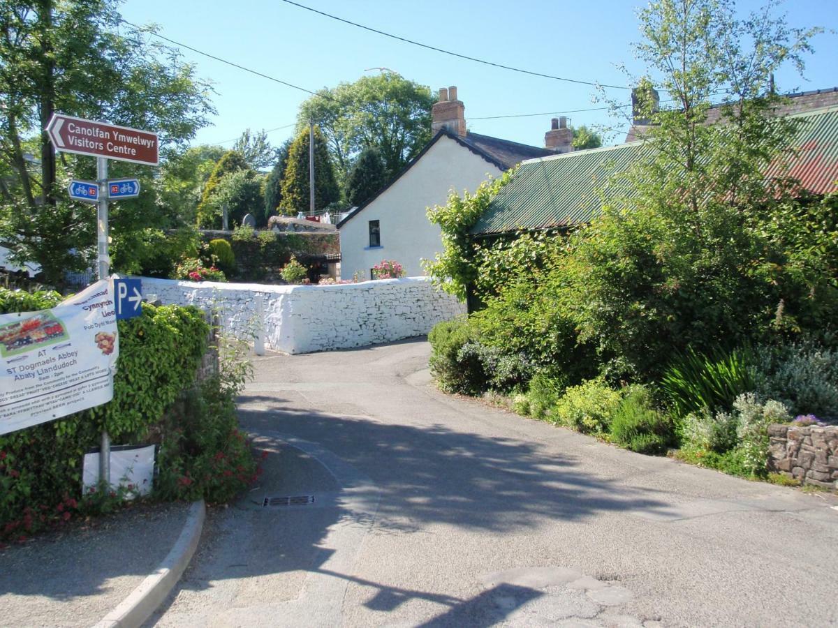 Cardigan Bay Holiday Park Extérieur photo